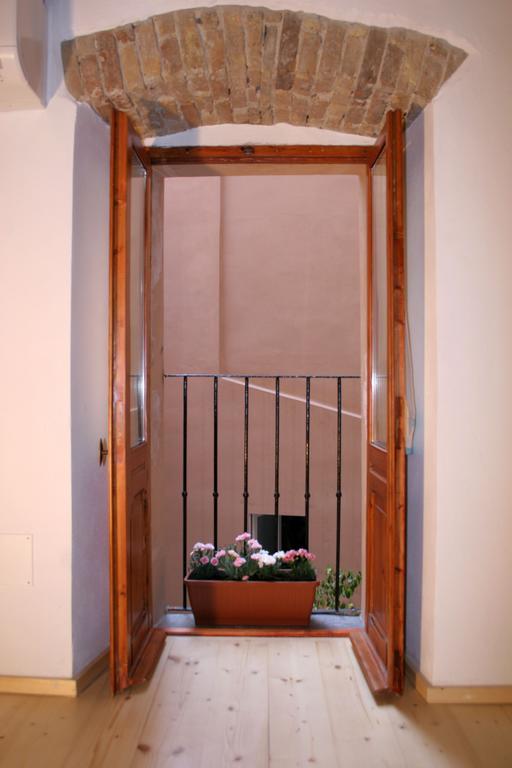 Bed and Breakfast Note Sulla Piazza Cagliari Pokoj fotografie