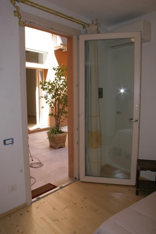 Bed and Breakfast Note Sulla Piazza Cagliari Exteriér fotografie