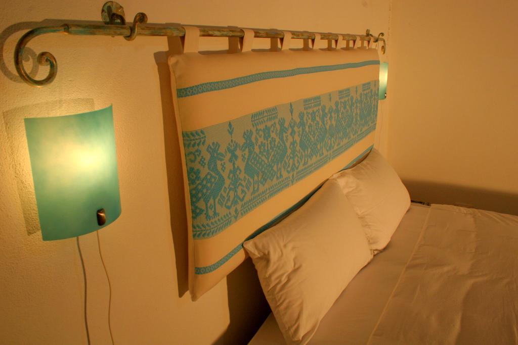 Bed and Breakfast Note Sulla Piazza Cagliari Pokoj fotografie
